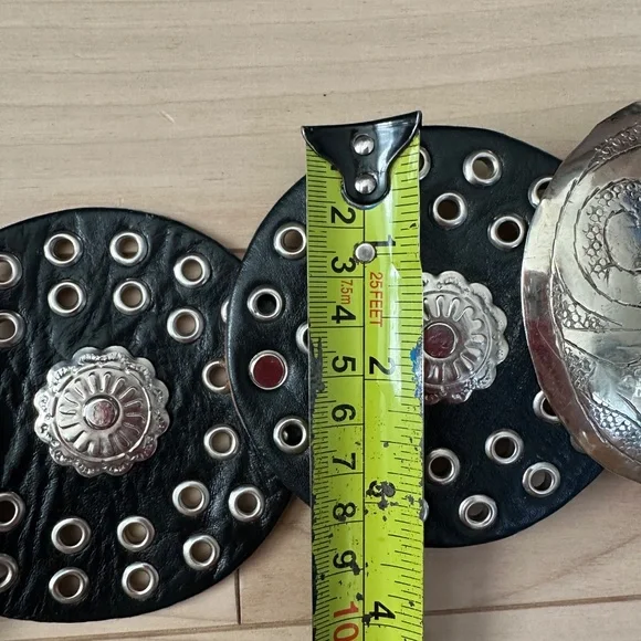 Handmade Moroccan Leather Concho Belt – Black & Silver Boho Western Cowgirl - Picture 6 of 7